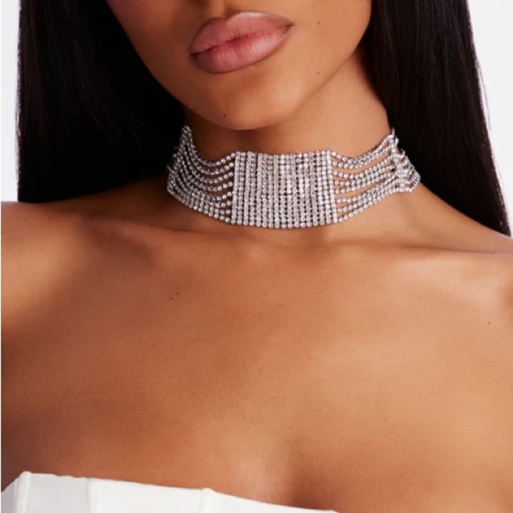 Silver Nights Rhinestone Choker NEW 🏷️